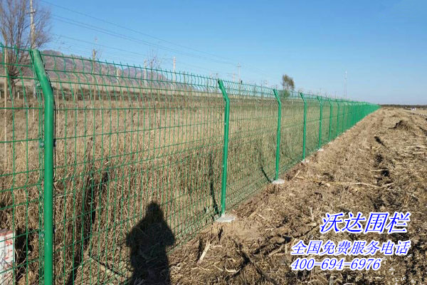 集寧內(nèi)蒙古工業(yè)設(shè)計園光伏圍墻護(hù)欄網(wǎng)工程圖片2